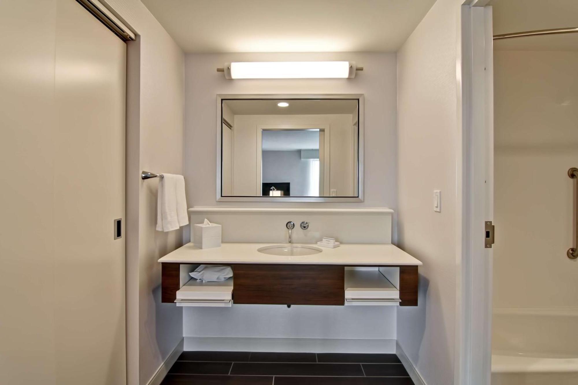 Hampton Inn&Suites Detroit/Troy Clawson Extérieur photo