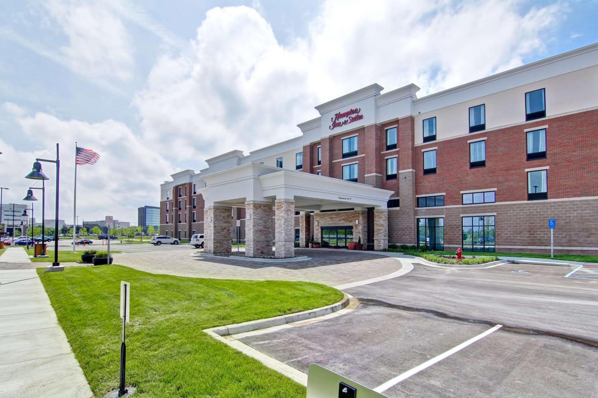 Hampton Inn&Suites Detroit/Troy Clawson Extérieur photo