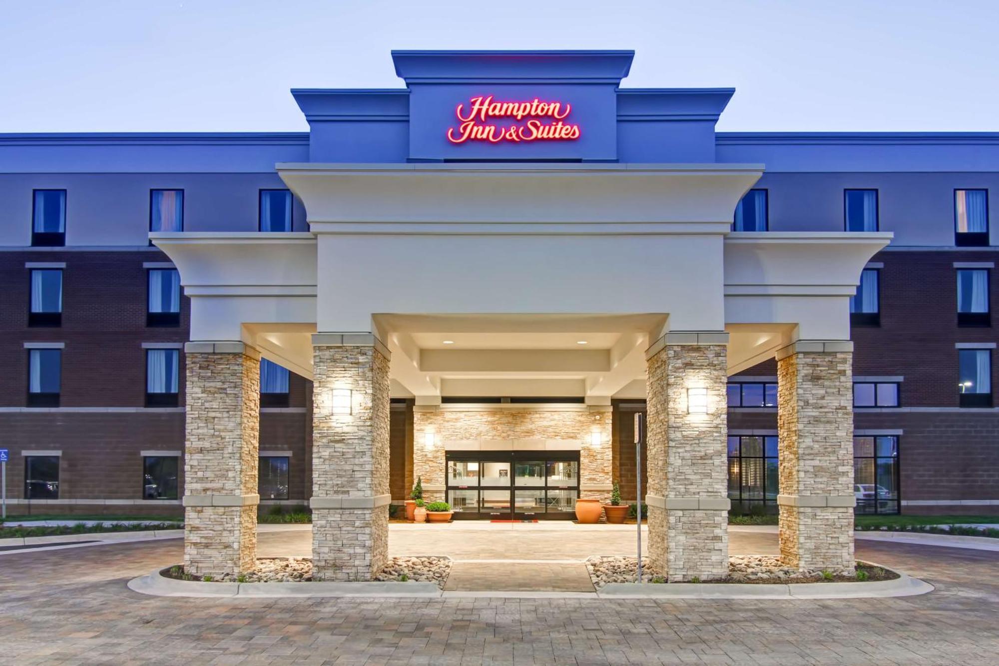 Hampton Inn&Suites Detroit/Troy Clawson Extérieur photo